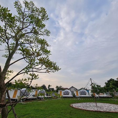 Sb Inn Phetchaburi Luaran gambar