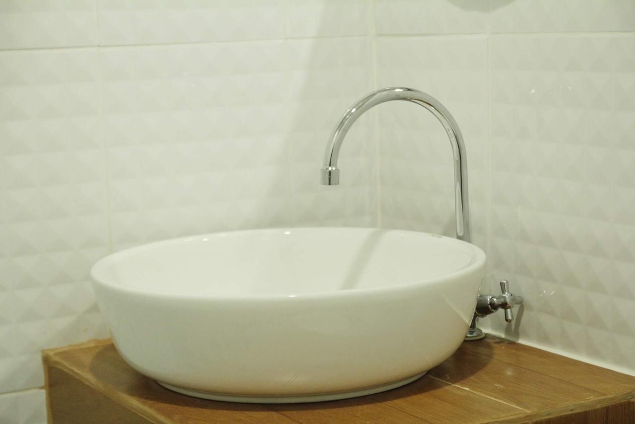 Sb Inn Phetchaburi Luaran gambar